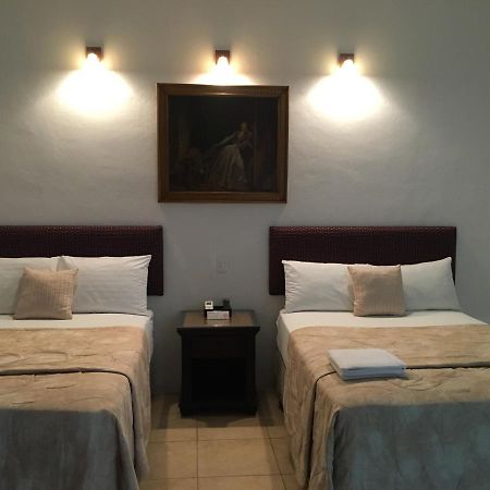 Hotel Mejorada Merida Bagian luar foto